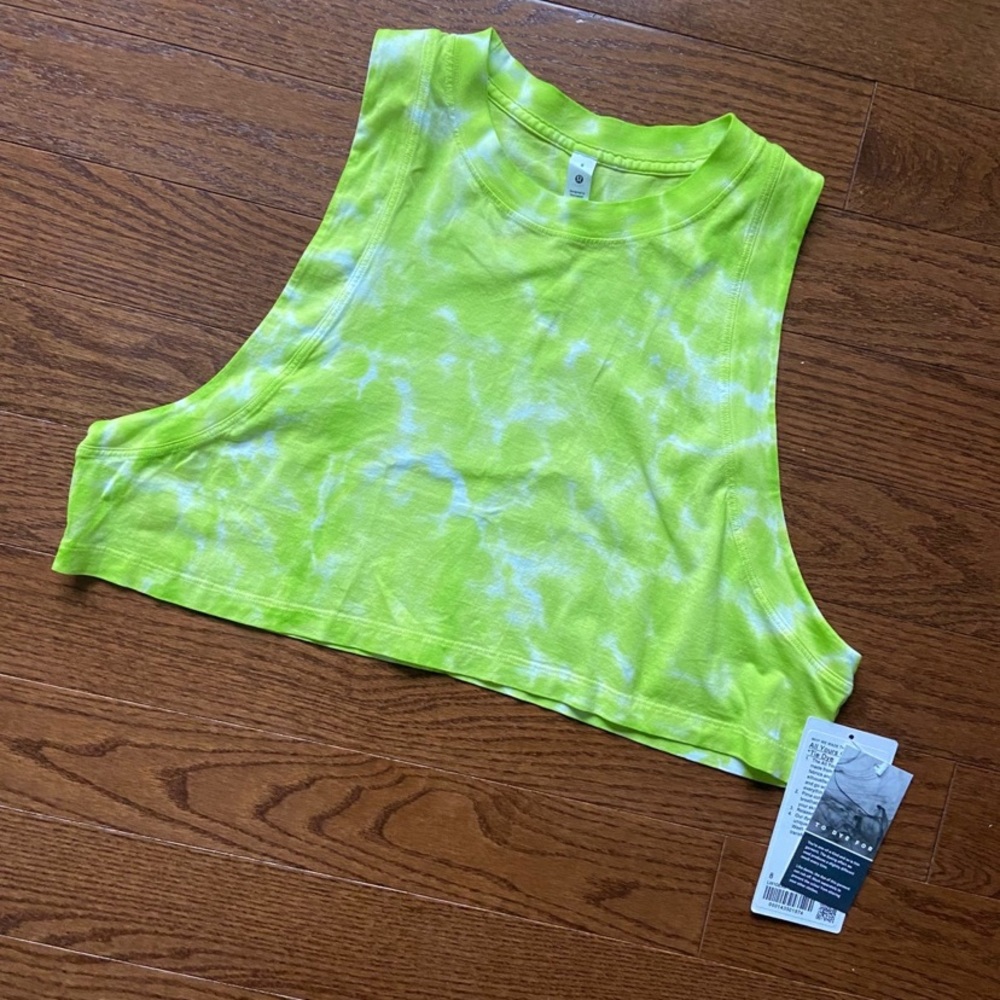 Lululemon top